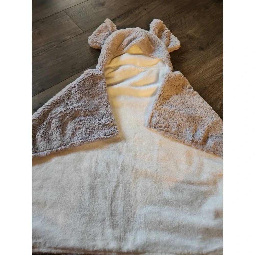Pottery Barn Kids Forest Friends Sherpa Lined Baby Hooded Mouse Blanket Elephant